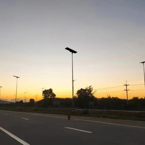 Why Are Solar Street Lights Gaining Popularity?